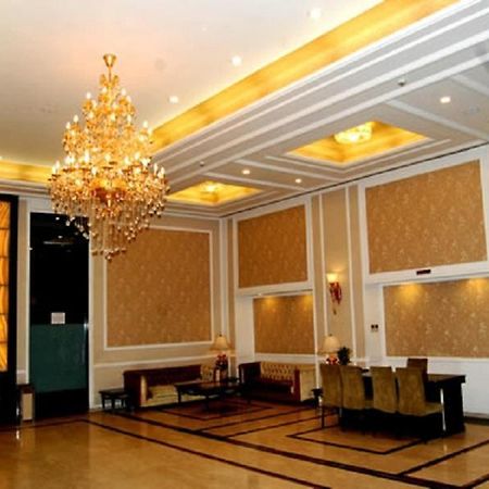 Hotel Royal Panna Shahjahanpur Exteriör bild